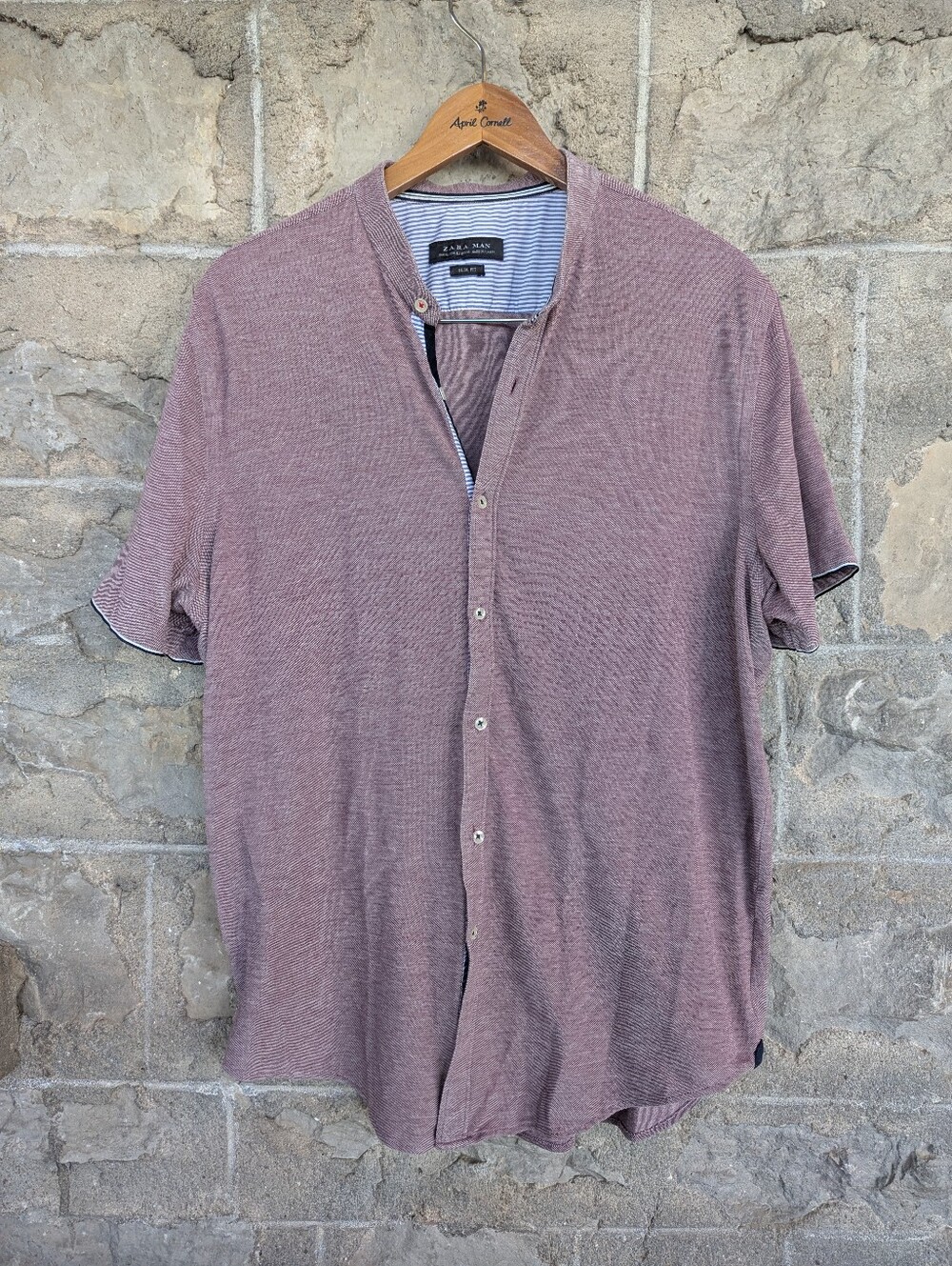 Zara Men Short-Sleeve Button-Down Shirt in Mauve Slim Fit With Darts On Back